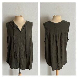 Torrid green blouse